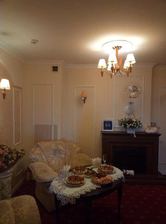 7 Sky Hotel Klinicheskaya Street Kyiv Exterior photo