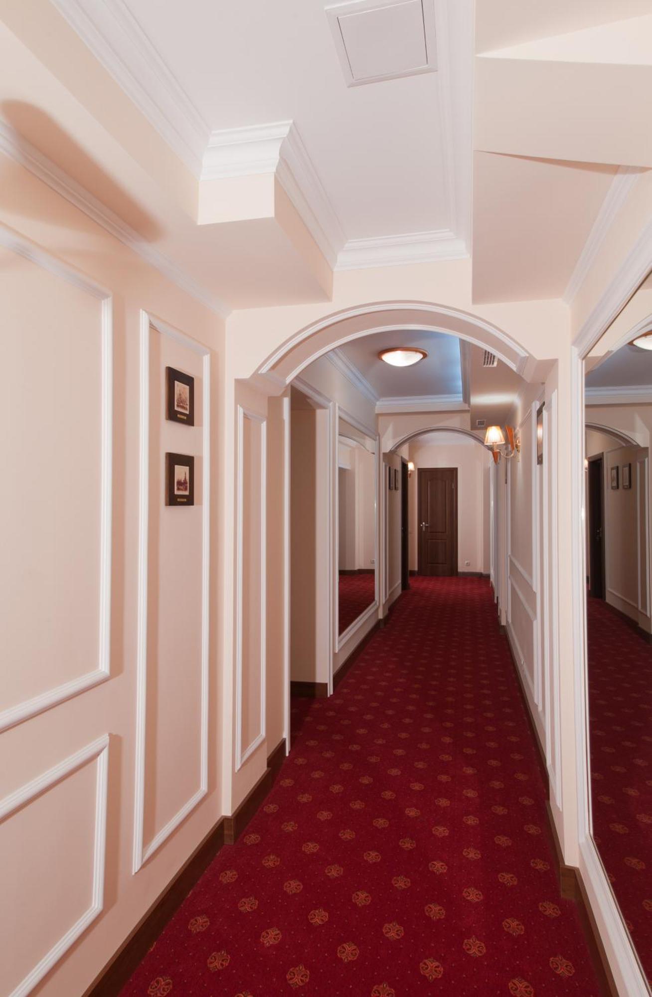 7 Sky Hotel Klinicheskaya Street Kyiv Exterior photo