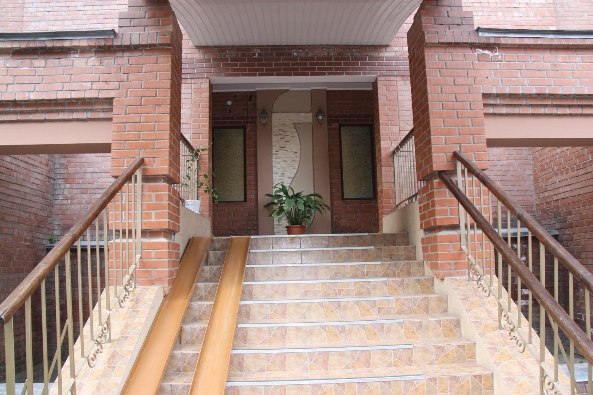 7 Sky Hotel Klinicheskaya Street Kyiv Exterior photo